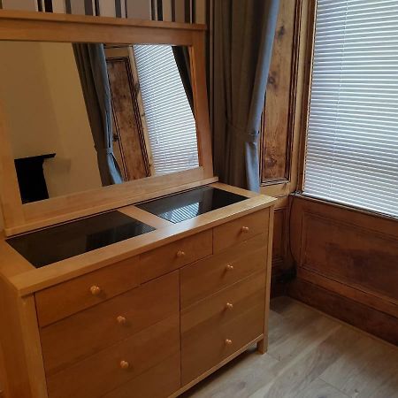 Rozina Apartment ペイズリー エクステリア 写真